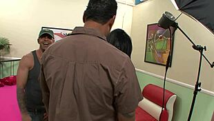 एड्रियाना रॉसी की शादीशुदा चूत फिशनेट में लंड से भरी