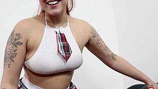 Stepsister Gives Deepthroat Footjob