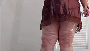 big booty bbw granny flashes wet pussy in mini dress close up