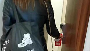 जूलिया नॉर्थ का ऐनल पाउंडिंग