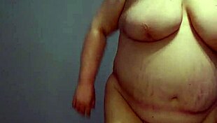 i'm so horny becca pleasures herself with dildo