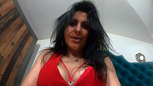 MilfyCalla - I demand you bang my pussy, I'm your hot brunette!