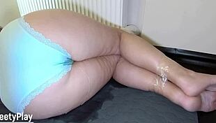 desperate woman wetting her panties in a mature amateur scenario