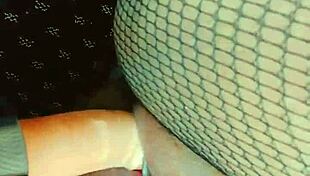 She shows off her nice pregnant pussy in casual chat