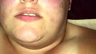 इस बीबीडब्ल्यू बेब का पार्ट वन जो टॉयज और वाइब्रेटर से अपनी हैरी चूत को फक कर रही है मस्तरबेशन के लिए