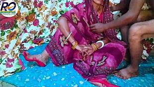 Desi bhabhi red saree में brother-in-law से intimate hindi audio