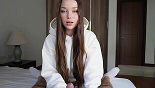 My Boyfriend Left Me, So This Young 18+ Girl Paid For Trip With Outdoor Sex