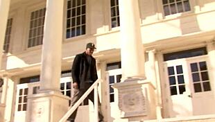 dude, this blonde milf bridgette lee rocks black cock in bed! 😍