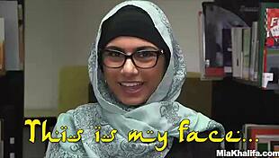 Mia Khalifa teaches muslim friend to suck cock hard