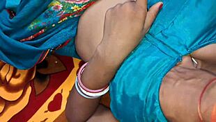 इंडियन स्टीप सिस्टर को उसकी टाइट चूत में ड्रिल किया गया