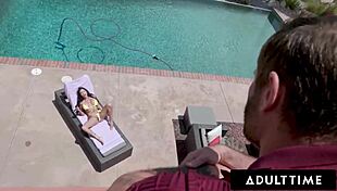 पैWG दानाे मारी बिग डिक बीएफ को वाइब्रेटर कंट्रोल देती फिर चूत पेली