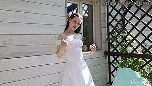 Watch Dakota Doll's Soft Diddling Turn Into A Hard Finish!