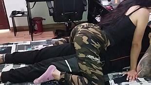 mi padrastro folla mi wet pussy b4 university