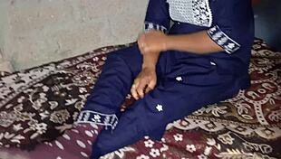 Indian Desi Step Sister Shakes Fat Ass in Wild College Fingering. Her Bathing Video Breaks Limits.