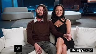 Wifey Alyx Urie Performs for Hubby