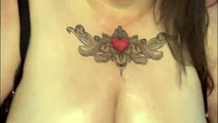 minxycme switches positions with dildo, reaching intense orgasm and squirting.