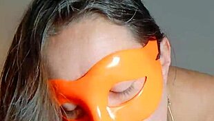 I masturbaate for the bose, luv strangers