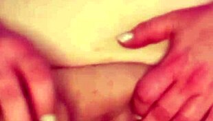 minxycme switches positions with dildo, reaching intense orgasm and squirting.