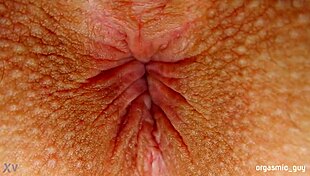 want to see this pulsating orgasm with anal contractions close up on the asshole?