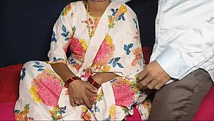 On Valentine's Day, I gifted clothes to my sexy ex-girlfriend and had hardcore sex with her in a new dress