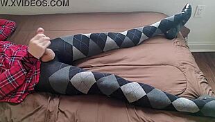 Shemale jerks off in plaid dress 😍