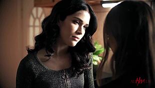 Latina Petite Evelyn Claire And Izzy Lush Tease With Wet Fingering And Tribbing!