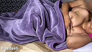 अरे बेटे, क्या तैयार हो सौतेली माँ के साथ आज रात?