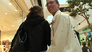 In the baths of the mall with the whore!