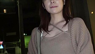 色白スレンダーな曲線美body！お酒で豹変！飲めば飲むほどエロくなる！感度も抜群！潮吹き大連発！part1