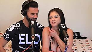 Coralyn Jewel Shows Big Ass In Las Vegas Oral Room