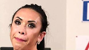 Spex uk babe sucking cock during interview, stockings on 😏