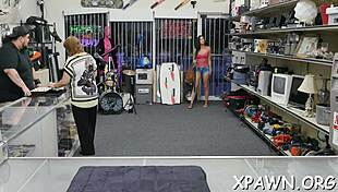 I, glamorous amateur, wanna become illustrious by having rough sex. With big cock.