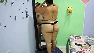 Pizza guy delivers more than food, fucks her hard 😏