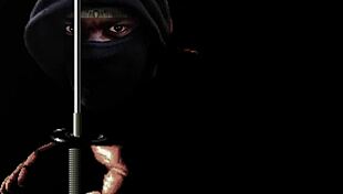 मैं अपना पहला लंबा मोटा ब्लैक लंड रफ ले रही हूं