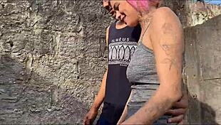 o amigo maloka do carmona me fodeu todinha no quintal dele com anal e face fucking