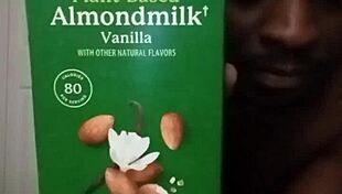 मुझे तेरी ब्रेस्ट मिल्क चाहिए विटामिन D वाली एक्सरसाइज के लिए