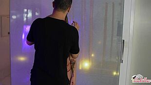 Hey, check out Cléo Cadillac squirting madly during her tantric massage!