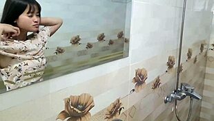 Backstage Peek at Tall Housewife and Midget Neighbor in Oiled Cameltoe Action