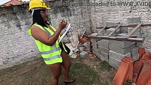 damn, imagining those builders banging me at the site... 🔥