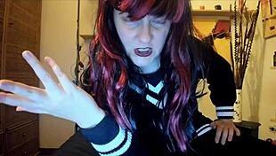 curvy italian girl makes you worship her dirty socks.