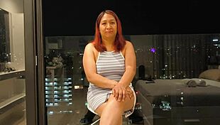 तो मंबानेग्रामएक्स इस सेक्सी इंटरव्यू में क्या कर रही?