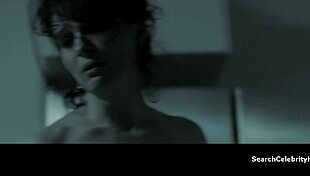 juliette binoche in elles magazine 2012