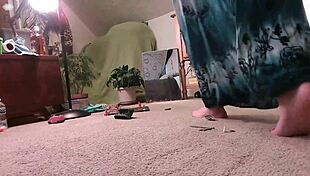 Giantess Dawn Saves Herself from Approaching Army in Fantasy