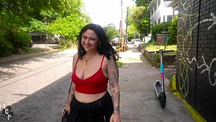 hey, josie jaxxon, why cheat in atlanta with gibby the clown?