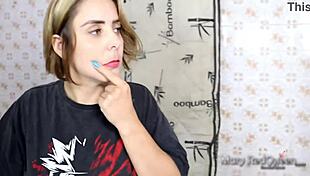 chamei minha amiga pra faxinar e ela levou pau do meu marido