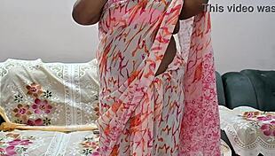 Indian Bhabhi's Natural Tits Leaked In Webcam, So Embarrassing!