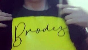 Come See My Pussy Winking For You!