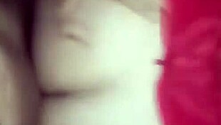 enjoying the hot redhead's big ass in amateur scene