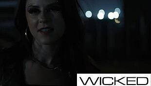 Emma Hix Stalking Redhead for Pussy Feast