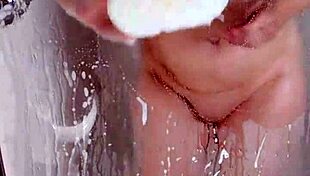 Naked housewife cleans in homemade amateur video